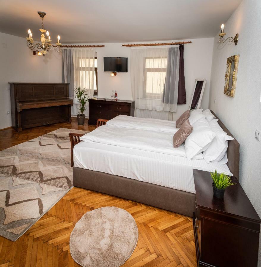 Musik Apartments Old Town Σίμπιου Εξωτερικό φωτογραφία