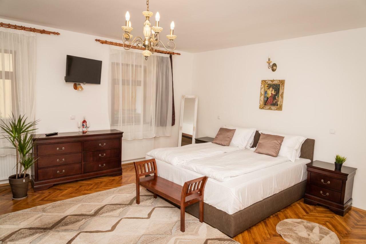 Musik Apartments Old Town Σίμπιου Εξωτερικό φωτογραφία