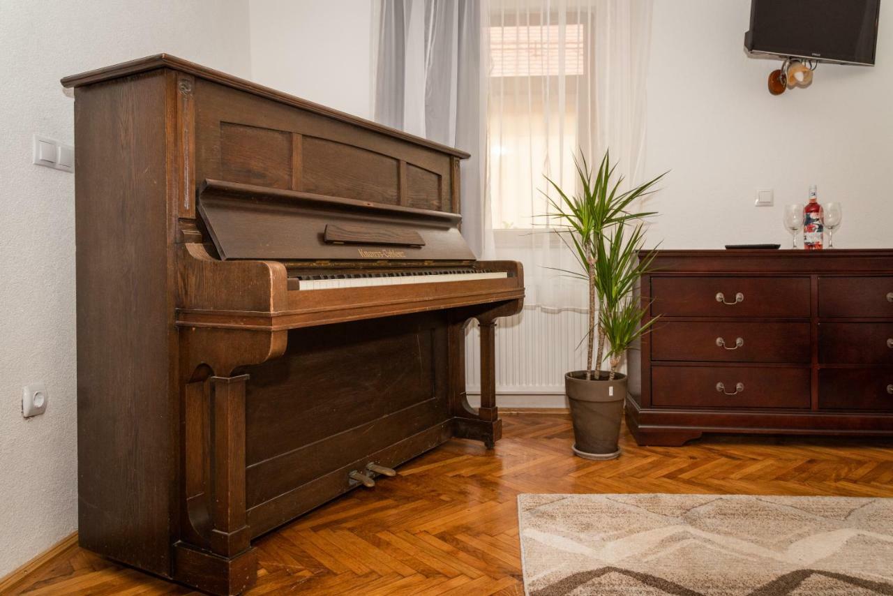 Musik Apartments Old Town Σίμπιου Εξωτερικό φωτογραφία