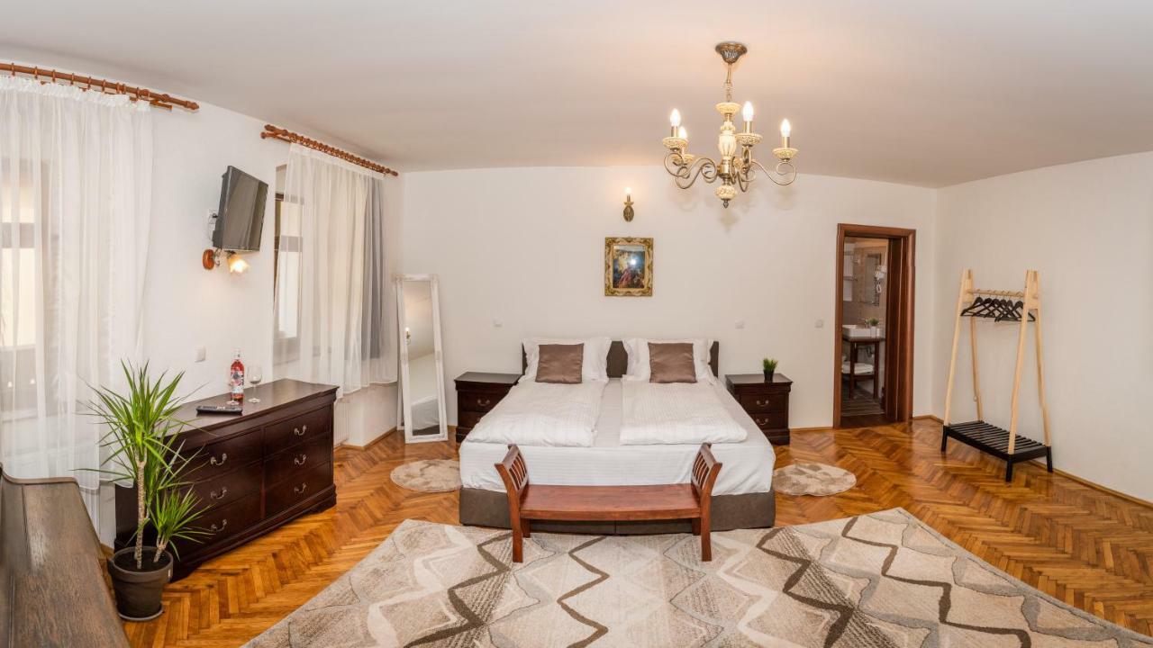 Musik Apartments Old Town Σίμπιου Εξωτερικό φωτογραφία