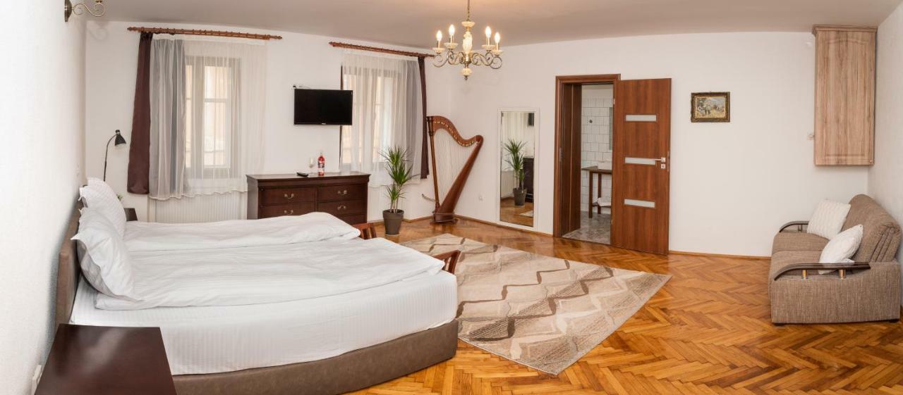 Musik Apartments Old Town Σίμπιου Εξωτερικό φωτογραφία